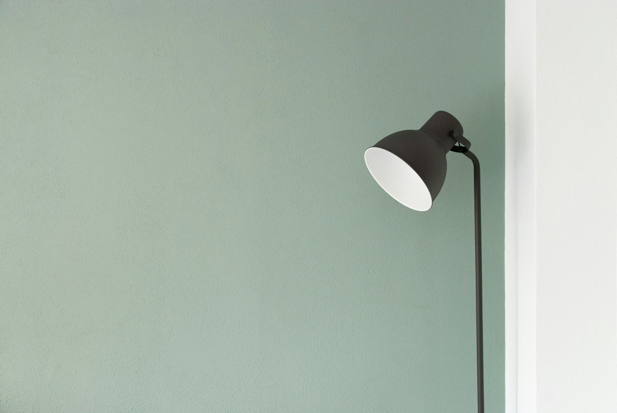 Interior terang sebagai ilustrasi ruang dan desain